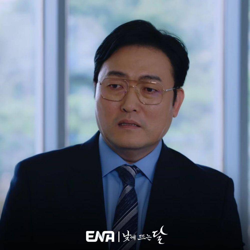 still cut drakor Moon in the Day (instagram.com/channel.ena.d)