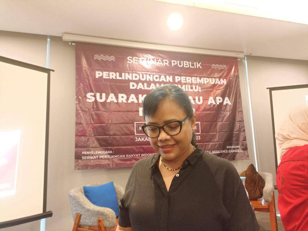 Pakar Hukum Tata Negara (HTN), Bivitri Susanti dalam seminar publik "Perlindungan Perempuan dalam Pemilu; Suarakan, Mau Apa di 2024" di Jakarta Pusat, Sabtu (2/12/2023) (IDN TImes/Lia Hutasoit)