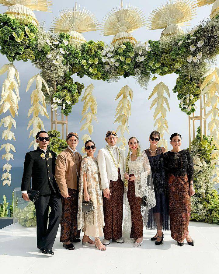 gaya artis di acara pernikahan Bunga Citra Lestari (instagram.com/lunamaya)