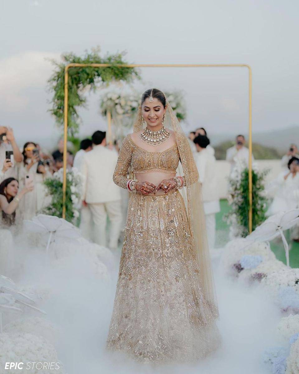 pernikahan Malvika Raaj (instagram.com/malvikaraaj)