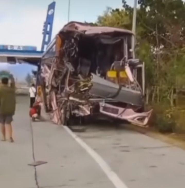 Rombongan Bus SMK Bojonegoro Kecelakaan di Gempol, Dua Orang Tewas