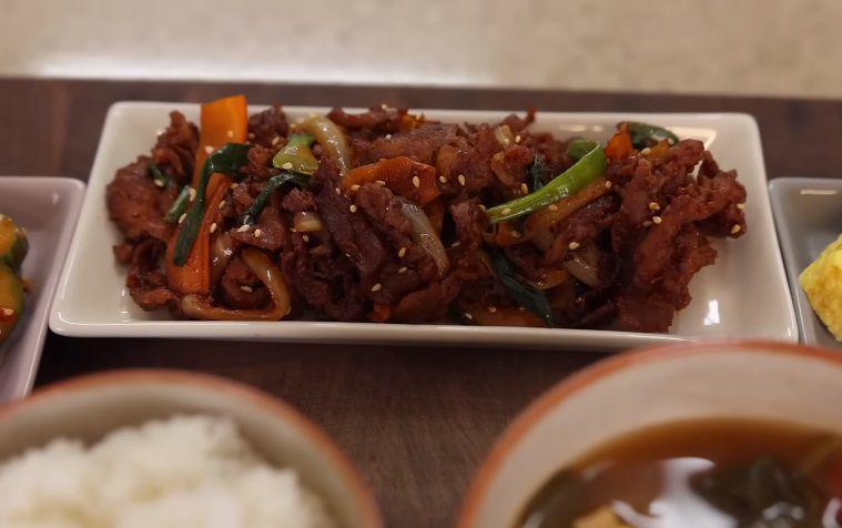 Resep dan Tips Jeyuk Bokkeum, Bulgogi Daging Babi yang Nikmat