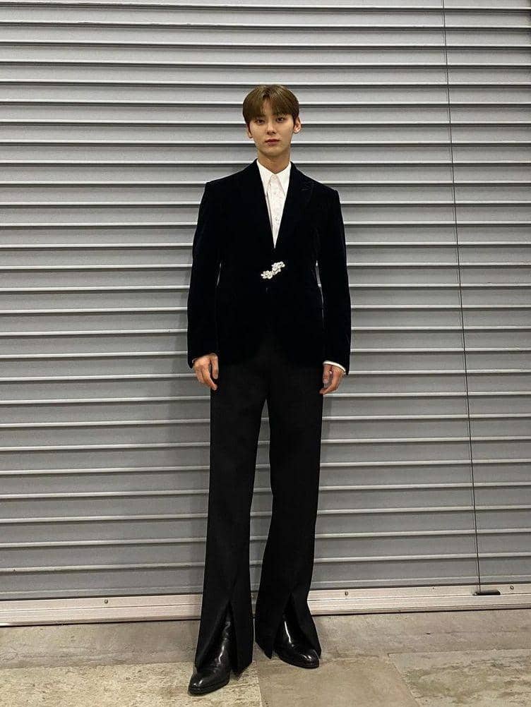 potret Hwang Min Hyun (instagram.com/optimushwang)