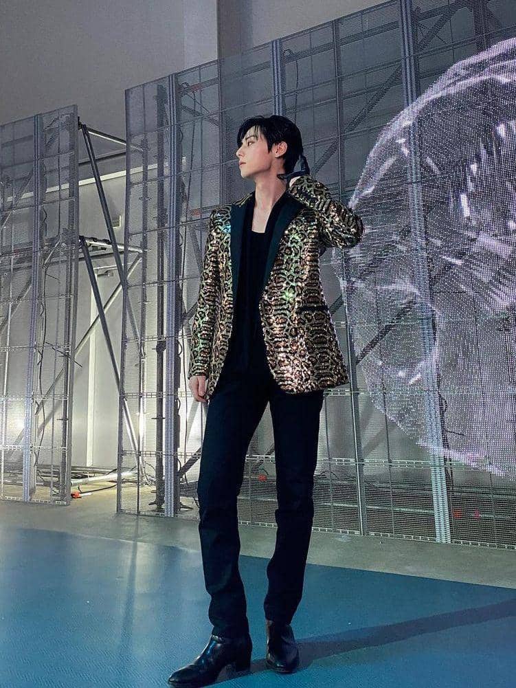 potret Hwang Min Hyun (instagram.com/optimushwang)