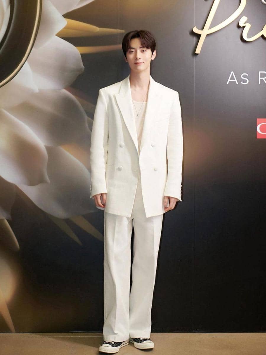 potret Hwang Min Hyun (instagram.com/optimushwang)