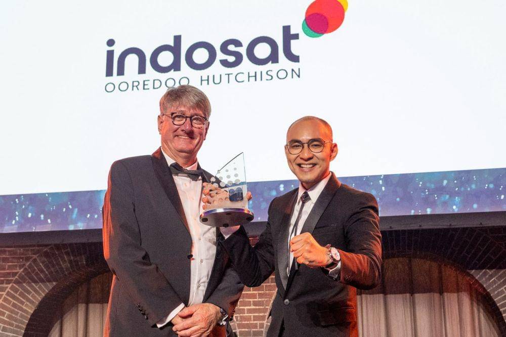 Indosat meraih dua penghargaan World Communication Award 2023 di Maritime Museum, Amsterdam, Belanda. (Dok. Indosat).