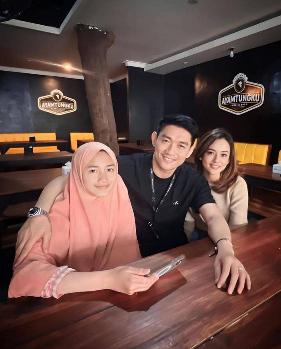 potret keluarga Ifan Seventeen (instagram.com/ifanseventeen)