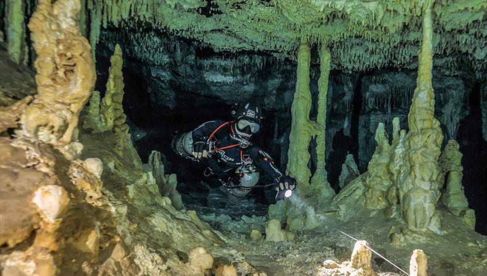 potret Kirana Larasati saat diving di Mexico (instagram.com/kiranalarasati)