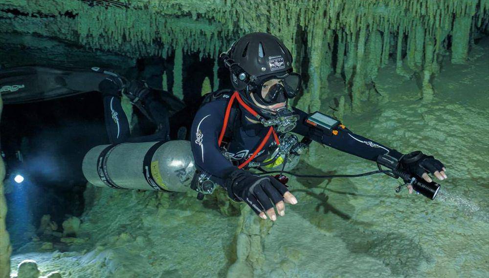 potret Kirana Larasati saat diving di Mexico (instagram.com/kiranalarasati)