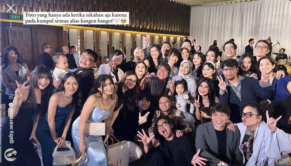 potret artis di resepsi pernikahan Jonatan Christie dan Shanju (Instagram.com/gaby.warouw)