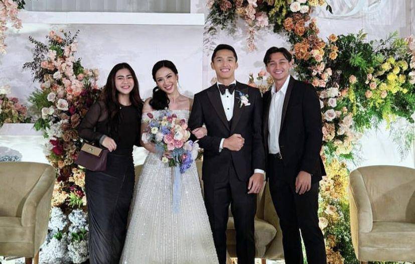 potret artis di resepsi pernikahan Jonatan Christie dan Shanju (Instagram.com/felicyangelista_)