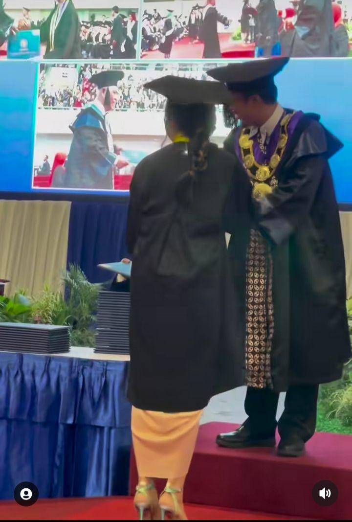 Ghea wisuda (Instagram.com/gheaindrawari)