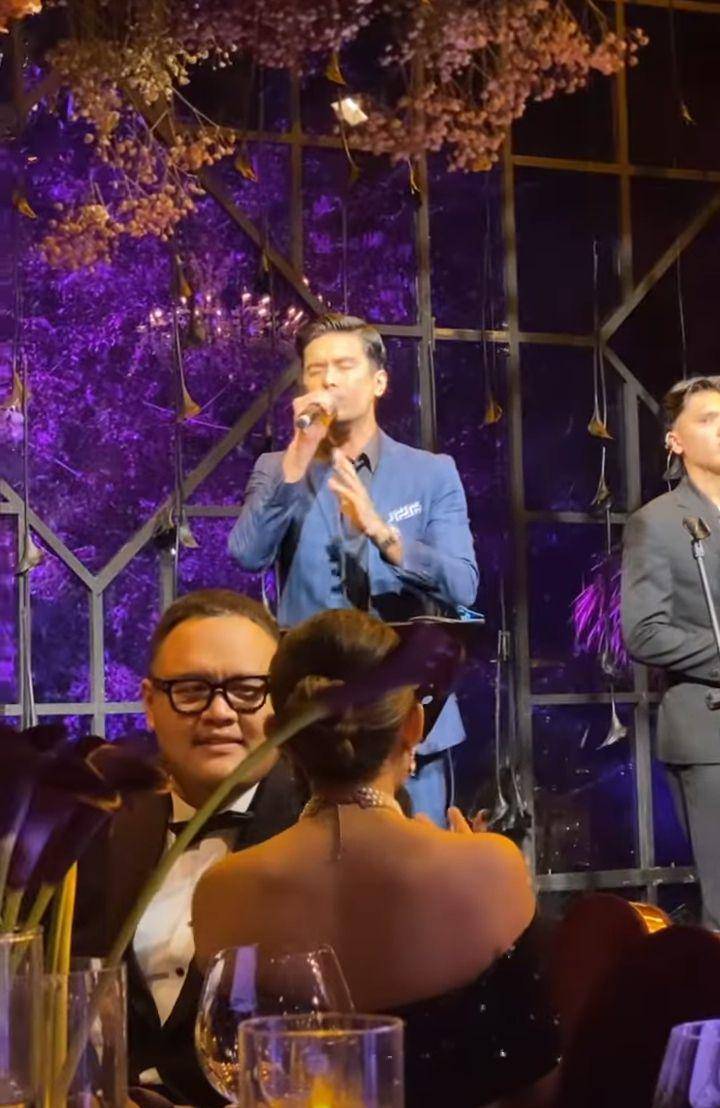 Christian Bautista (Instagram.com/dhiniputri)