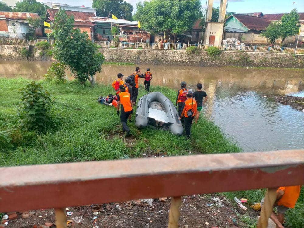 Bocah 4 Tahun di Mataram Hilang Terseret Arus Sungai