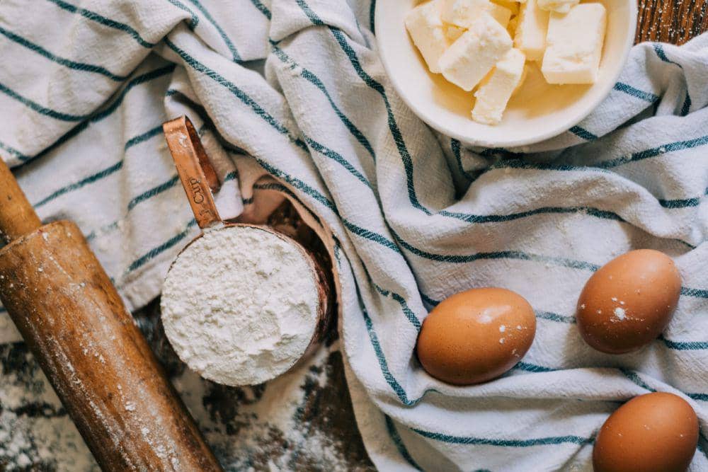 ilustrasi bahan membuat kue kering 