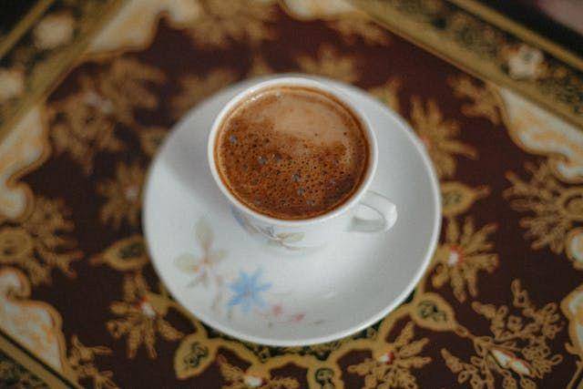 ilustrasi butter coffee (pexels.com/betül akyürek)
