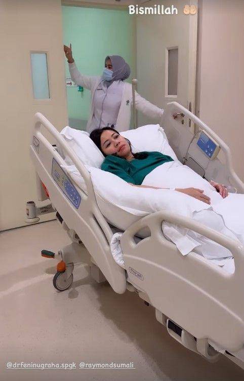 dr.Feni melahirkan anak pertama (Instagram.com/drfeninugraha.spgk)