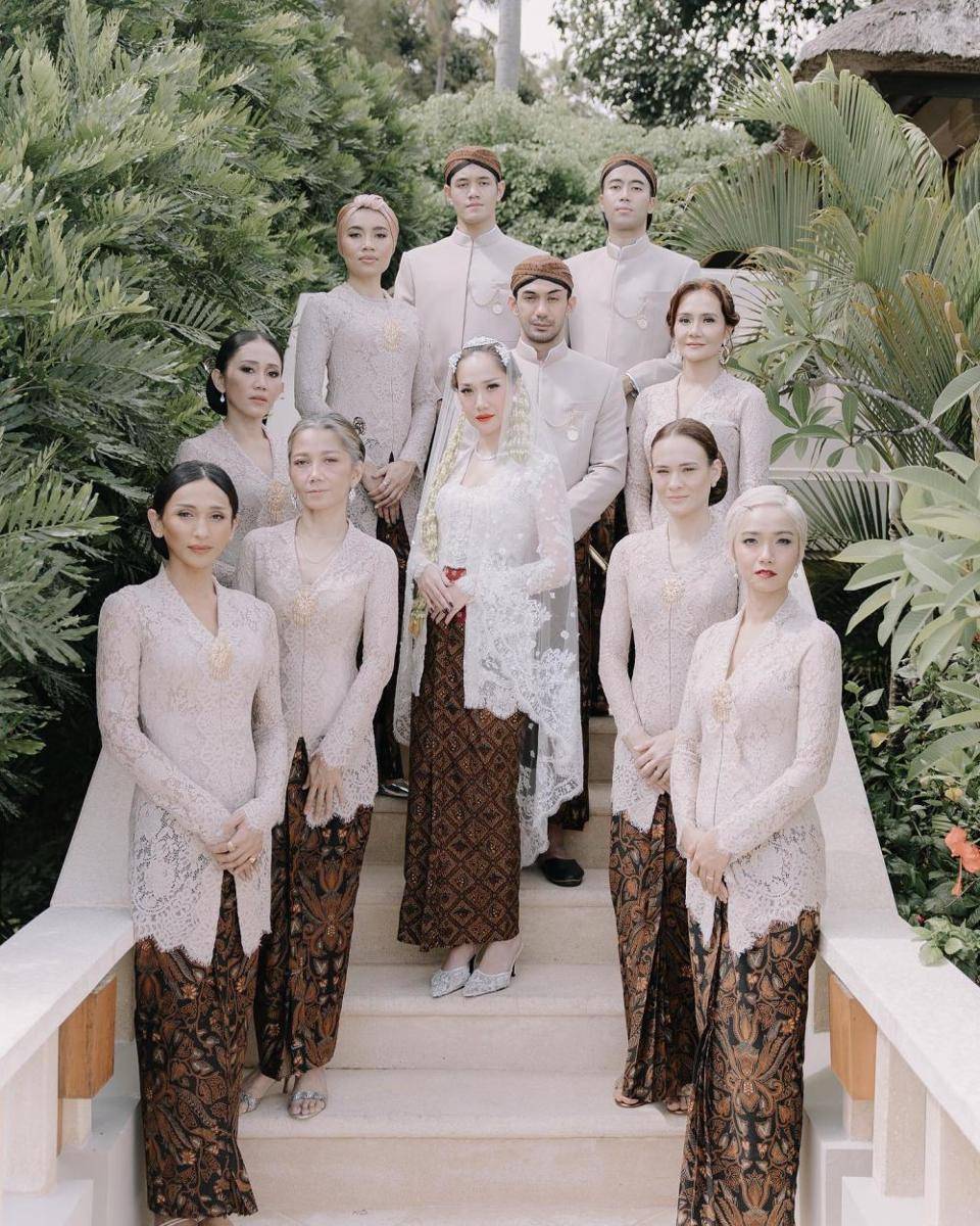 unggahan haru keluarga Ashraf Sinclair (instagram.com/yuna)