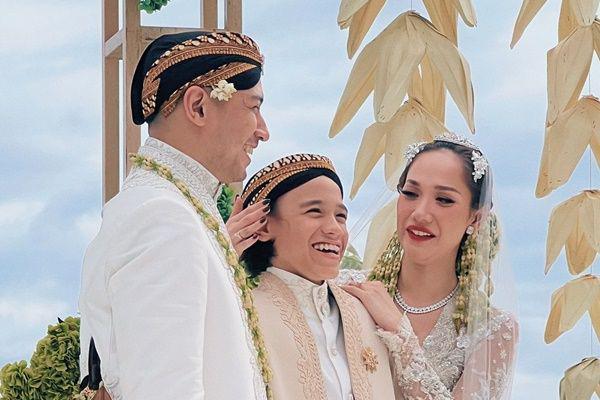 5 Unggahan Haru Keluarga Ashraf Sinclair di Hari Pernikahan BCL