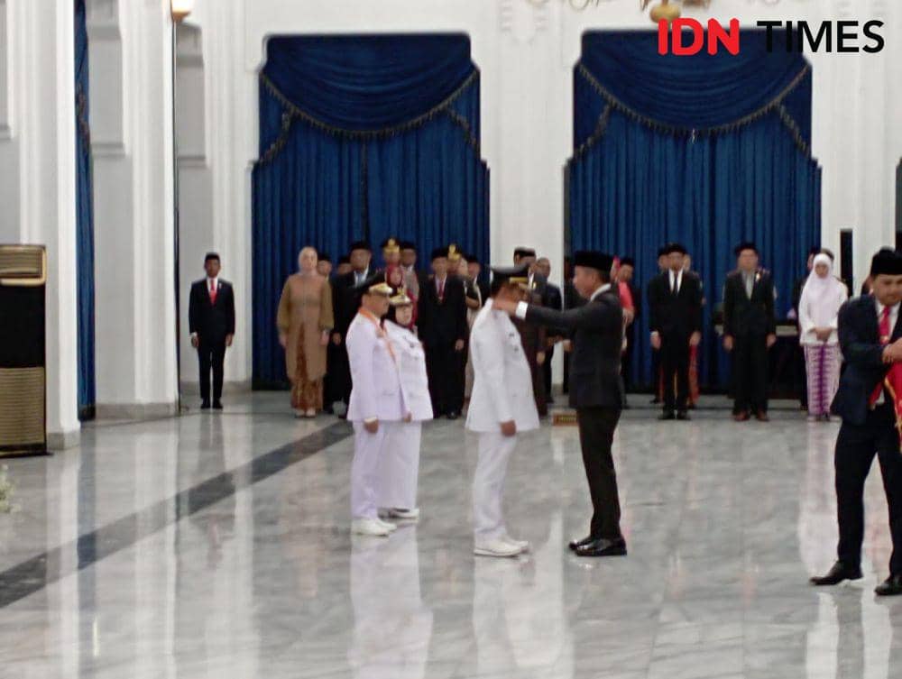 Lantik Pj Bupati dan Walkot, Bey Pesan Jaga Kondusivitas Pemilu
