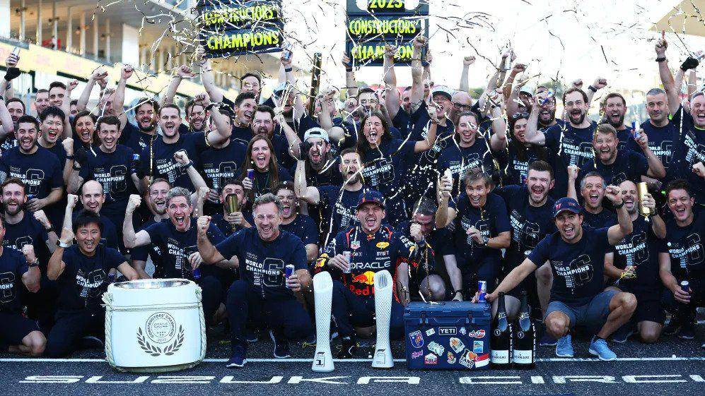 Momen perayaan saat Red Bull meraih gelar juara konstruktor Formula 1 2023. (formula1.com)