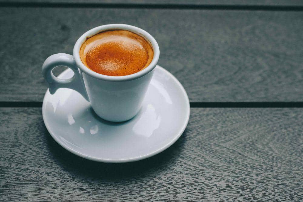 ilustrasi kopi dalam gelas (pexels.com/Victor Freitas)