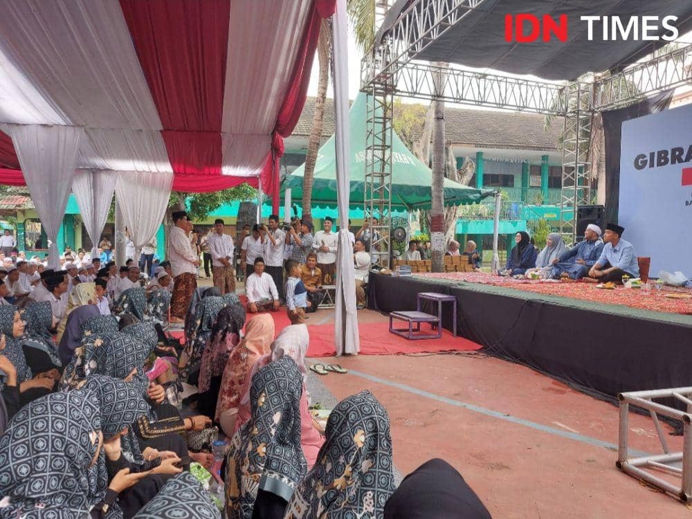 Kunjungi Ponpes, Gibran: Banyak Miss Match di Pesantren dan Industri