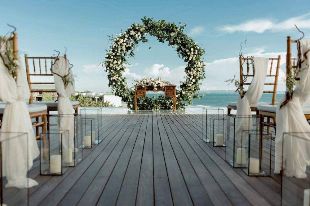 Alila Seminyak (instagram.com/realweddingsau)
