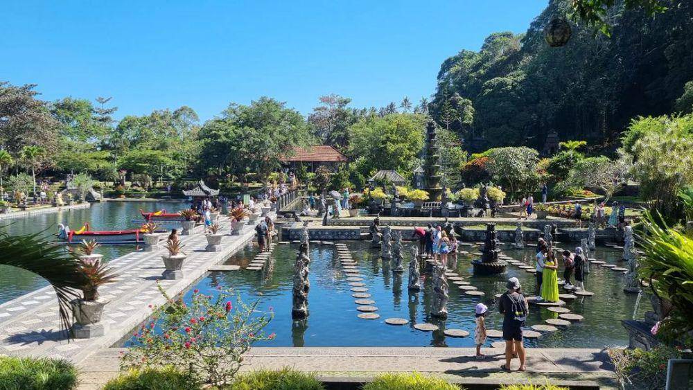Tirta Gangga yang punya banyak spot untuk berfoto (Instagram.com/@tirtaganggaa)
