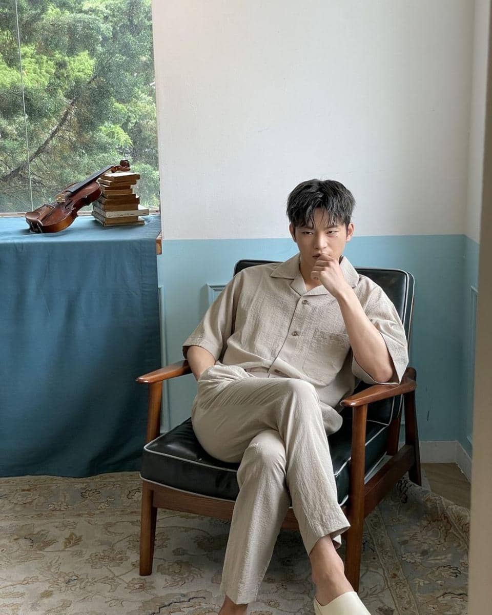 Seo In Guk (instagram.com/seo_cccc)
