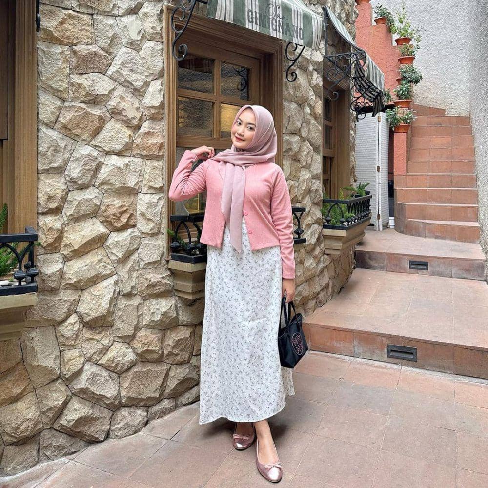 Alamanda Putri Anggraini (instagram.com/alamandaptrr)
