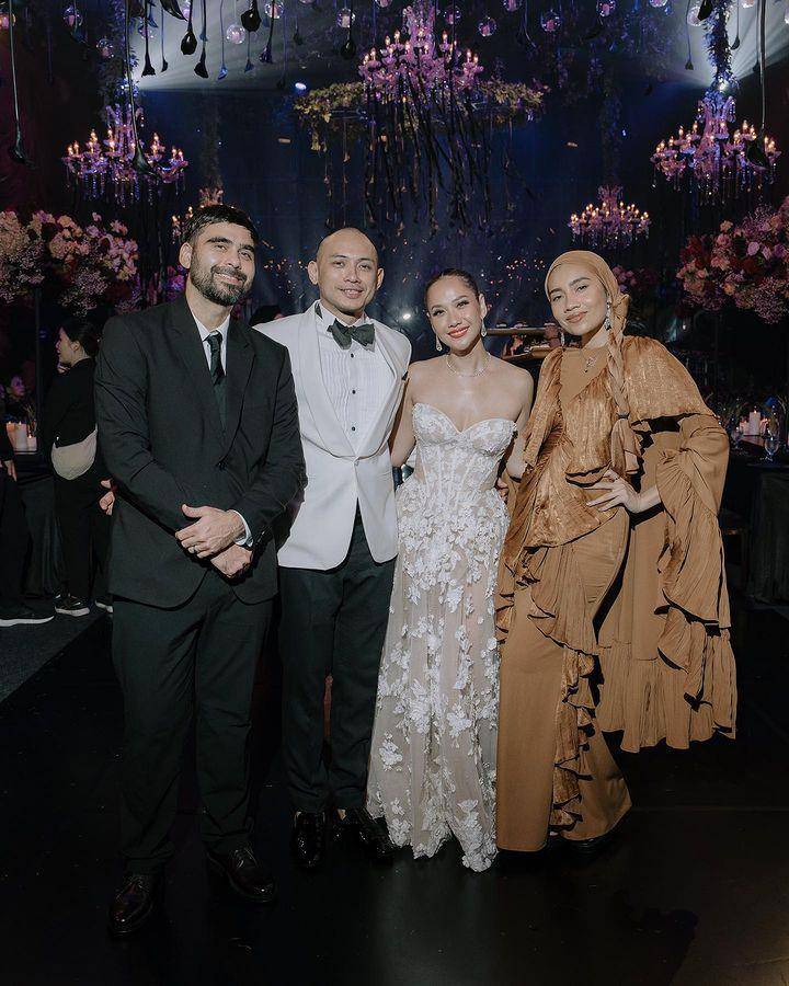 keluarga Sinclair di pernikahan BCL (Instagram.com/yuna)