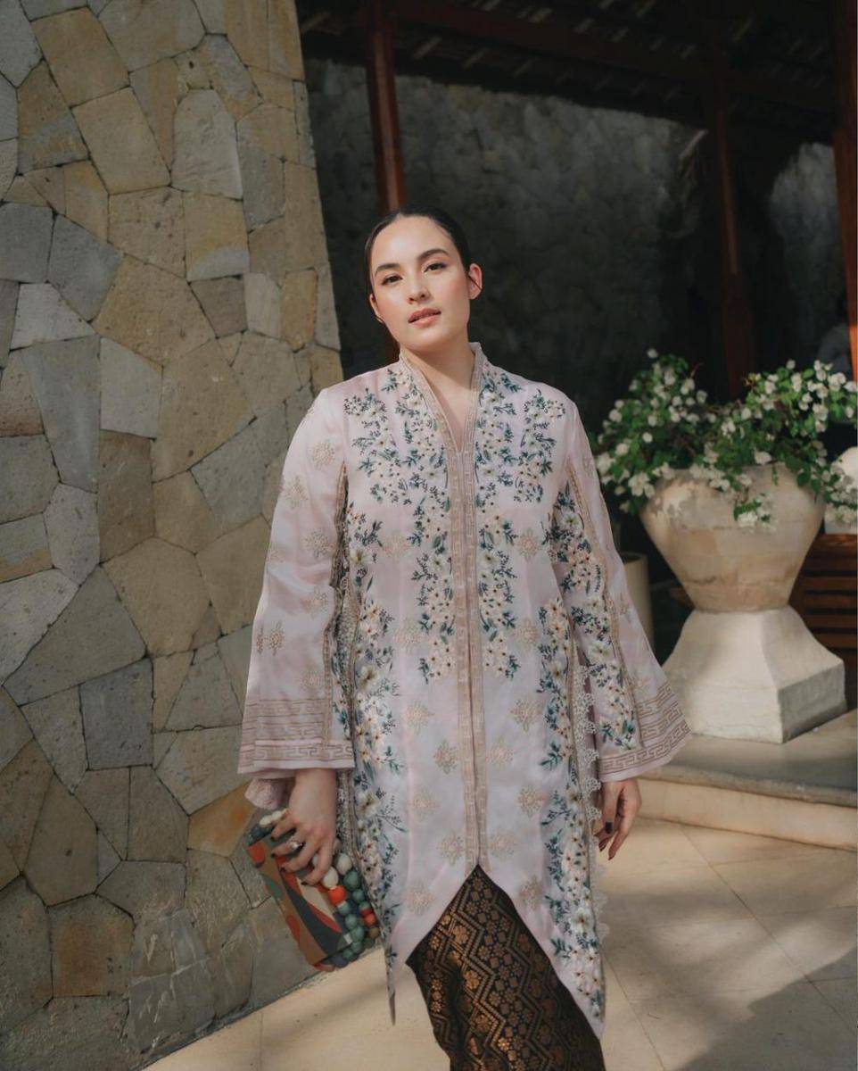 potret Chelsea Islan di pernikahan BCL-Tiko (instagram.com/chelseaislan)