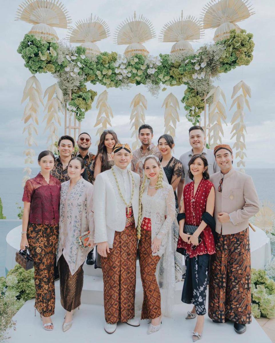 potret Chelsea Islan di pernikahan BCL-Tiko (instagram.com/chelseaislan)