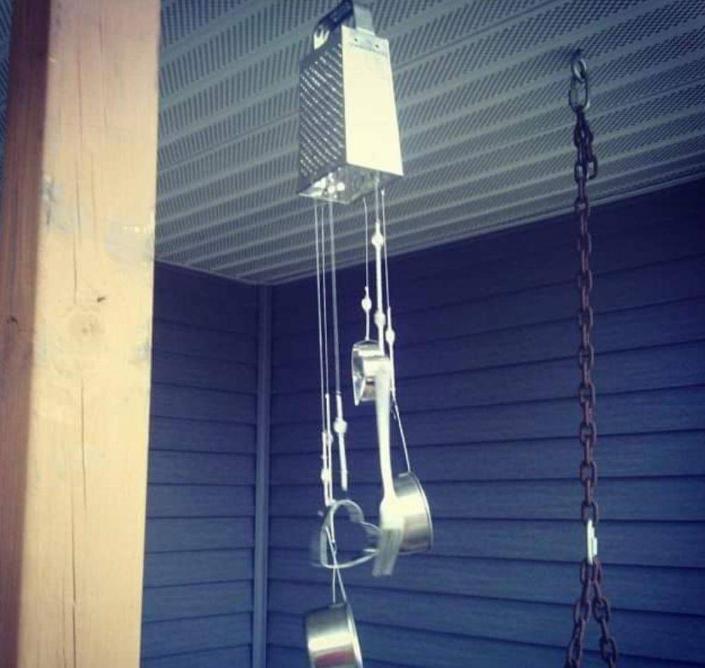 potret lonceng angin nyentrik (reddit.com/user/NeonFlavoredSkittles)