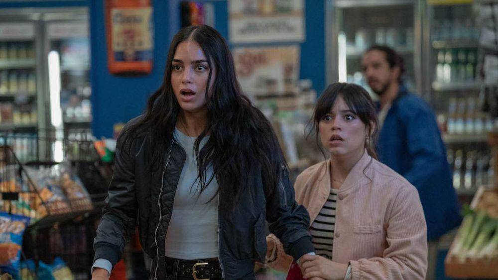 Melissa Barrera dan Jenna Ortega dalam film Scream VI. (dok. Paramount Pictures/Scream VI)