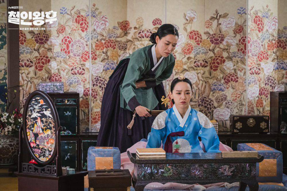 still cut drama Mr. Queen (twitter.com/CJnDrama)