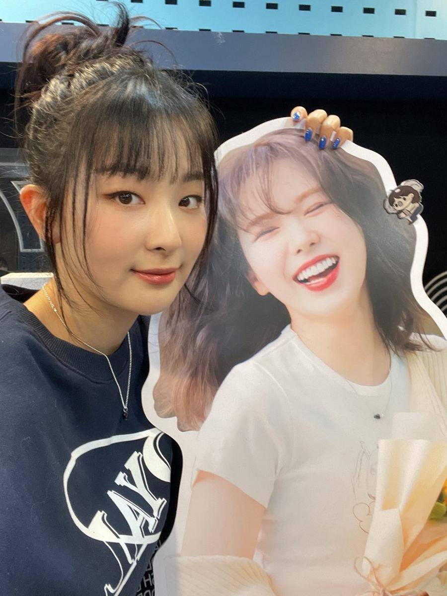 potret Seul Gi Red Velvet (twitter.com/RVsmtown)