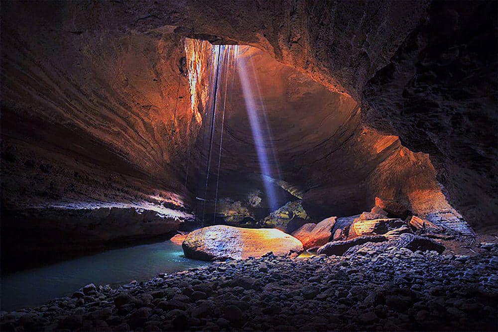 Goa Sinjang Lawang (misteraladin.com)