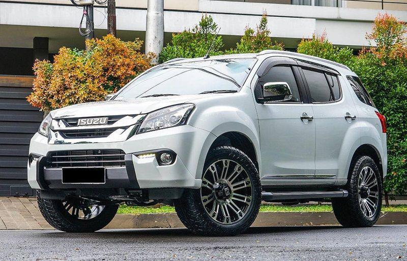 Daftar Harga Isuzu MU-X Terbaru, Ada yang Jadi Incaranmu?