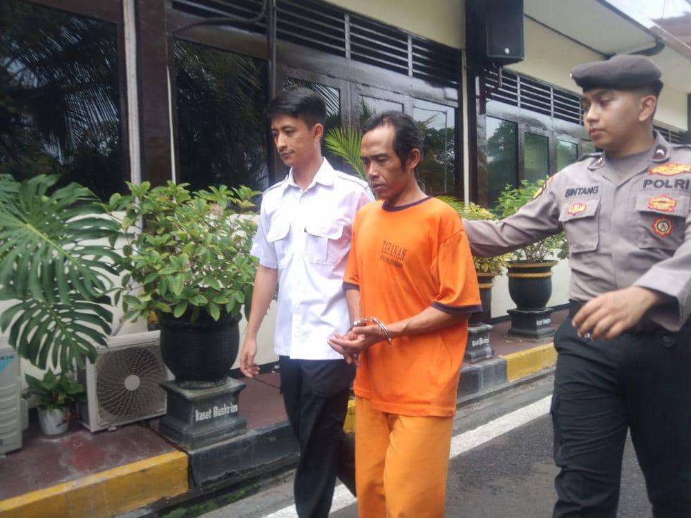Sahri, pelaku pencabulan pada anak kandung di Desa Jeru. (IDN Times/Rizal Adhi Pratama)