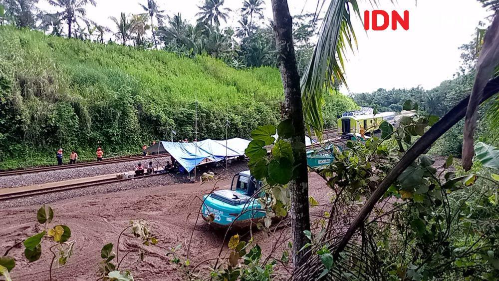 Pasca Tanah Longsor, PT KAI Jamin Keselamatan Perjalanan Kereta Api