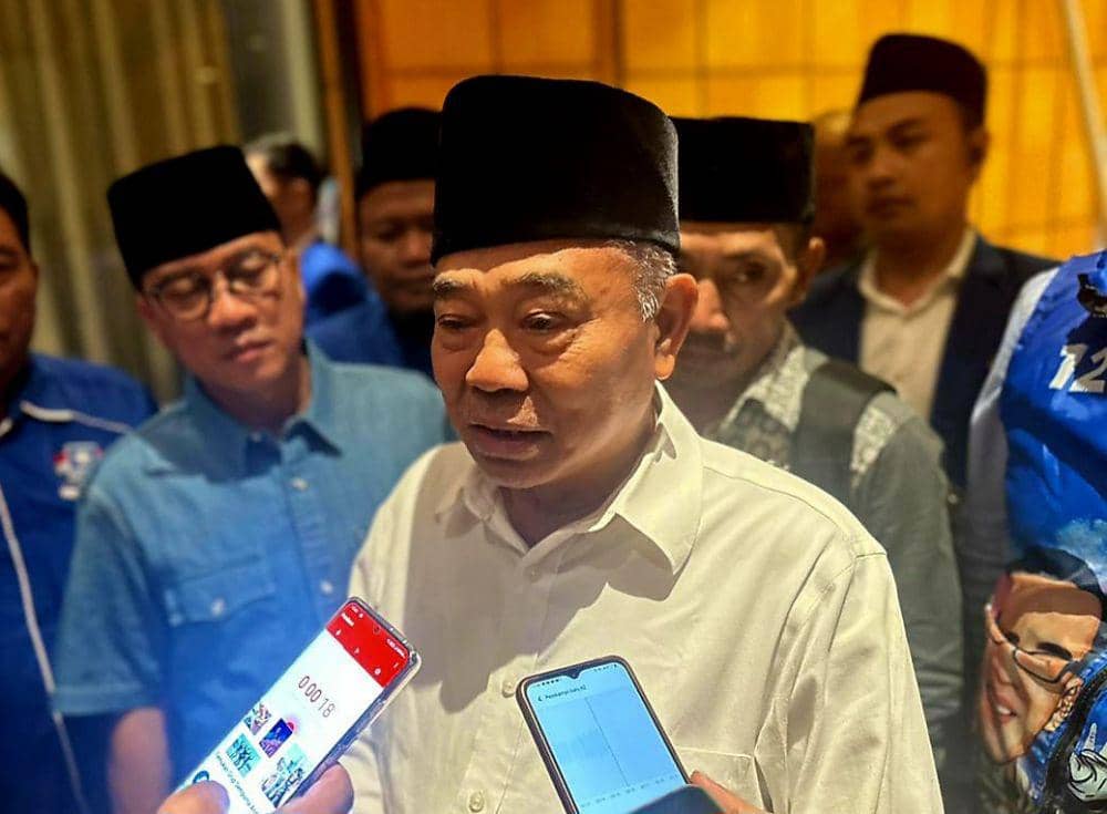 Khofifah Dapat Rekom Cagub Jatim, Kiai Asep Sebut Emil Cawagub Ideal