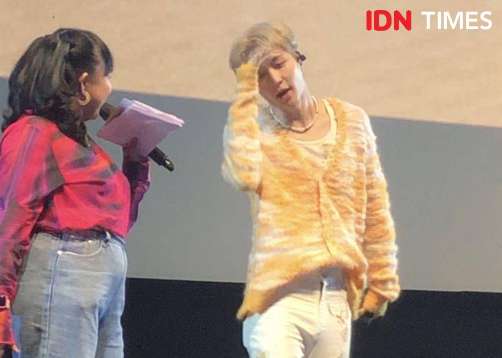 Lay di fanmeeting & listening party pada Selasa (5/12/2023) (Dok. IDN Times/Elizabeth Chiquita)