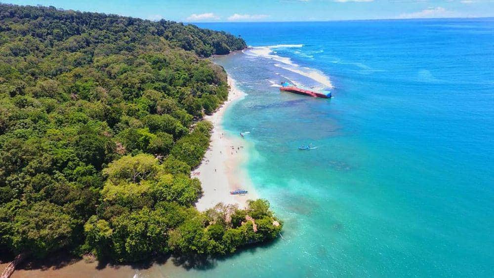 Pantai Barat Pangandaran (portal.pangandarankab.go.id)
