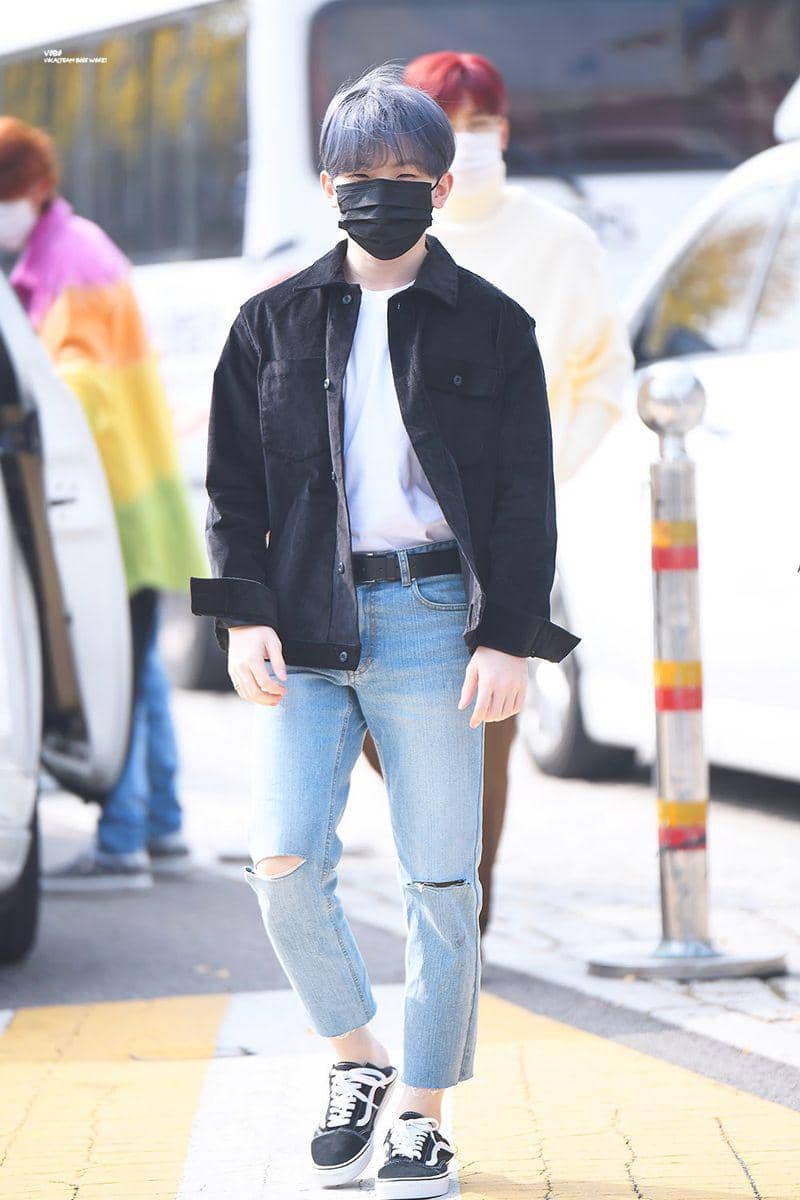 Woozi Seventeen (twitter.com/time_to_todayWZ)