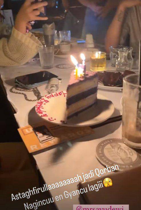 kejutan ulang tahun Ayu Dewi (instagram.com/mrsayudewi)