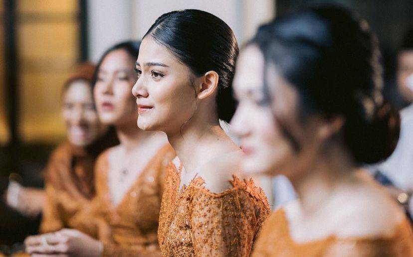 Callista Arum jadi bridesmaid di nikahan Hanggini dan Luthfi Aulia (instagram.com/callistarum)
