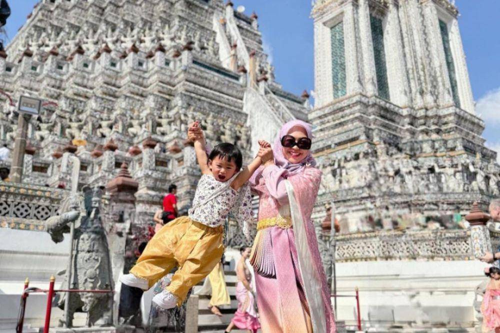 Ria Ricis dan Moana ke Thailand (Instagram.com/riaricis1795)