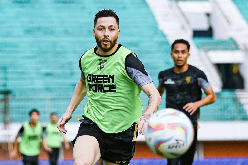 Robson Duarte (instagram.com/officialpersebaya)
